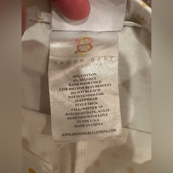 Swoon Baby 12M Baby Yellow Polka Dot Legging Pants Ruffle Button Bottom Detail - Picture 8 of 8